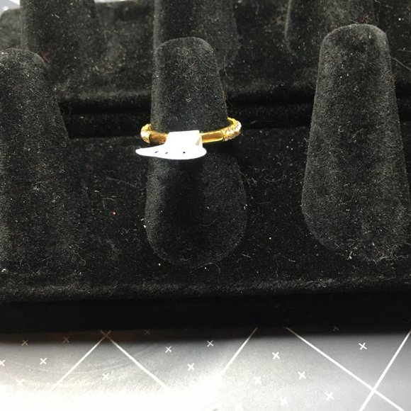 ring - Picture 3 of 5